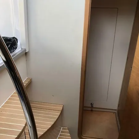 Pimpa 船屋 切萨雷奥港